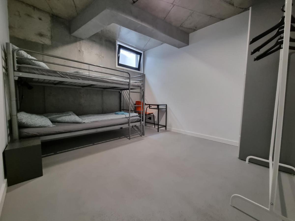 Industrialna Piwnica Hostel Danzica Esterno foto